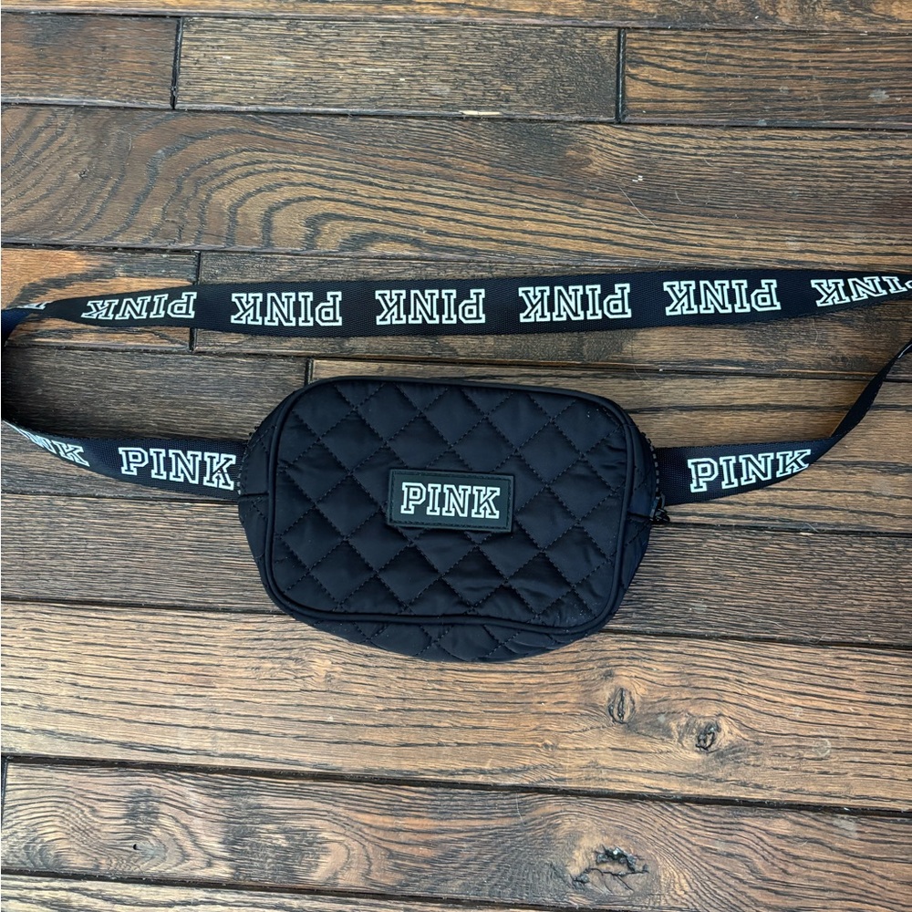 PINK Victoria’s Secret Pink Quilted Belt Bag Black
Brand new never used